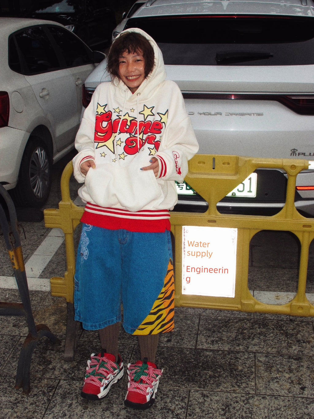 Graffiti Heavy Hoodie™ – Street Edition